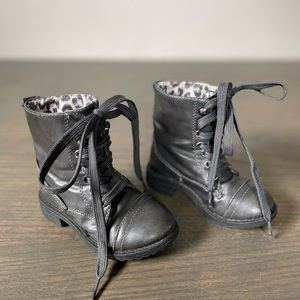 girls super cute gray boots T5